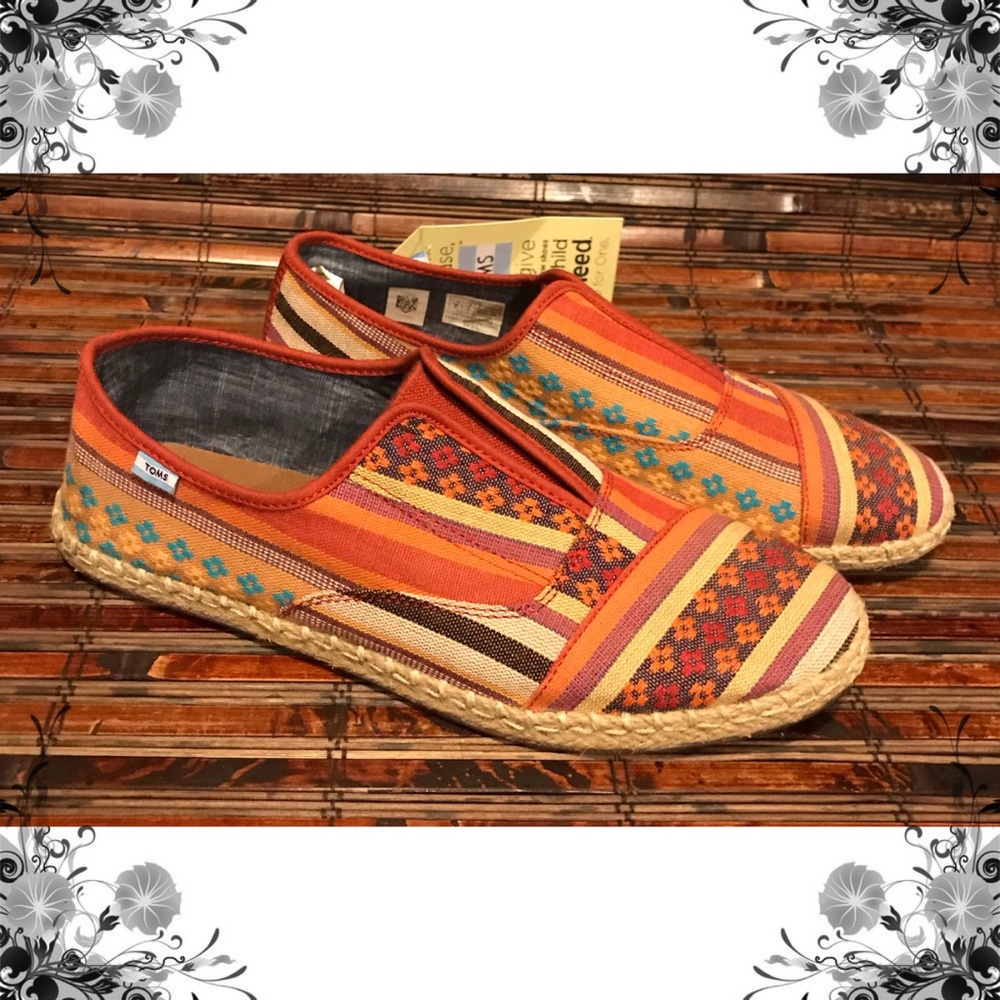 Toms Flat in Desert Colors